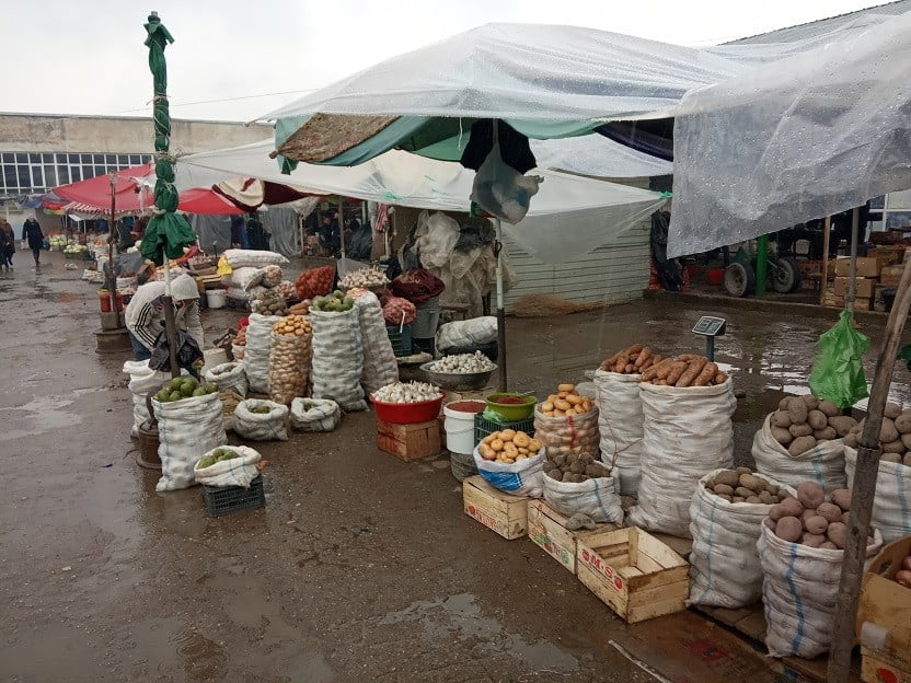 Погода таджикистан гиссар на 10. Харбуза Гиссар. Гиссар рынок. Пагода Таджикистана Гиссар. Авторынок Гиссар Таджикистан.